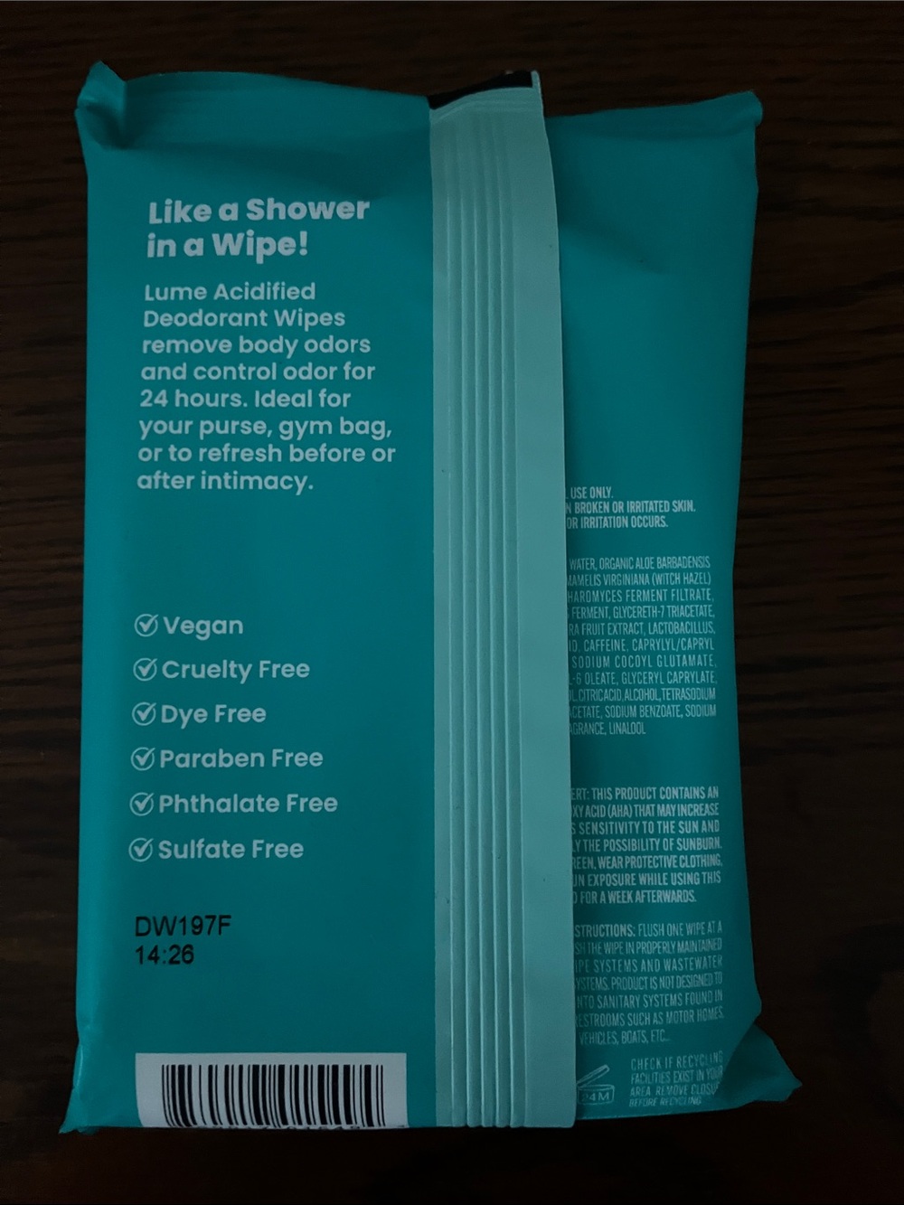 Lume: Acidified Deodorant Wipes - Cool Cucumber - Picture 2 of 2